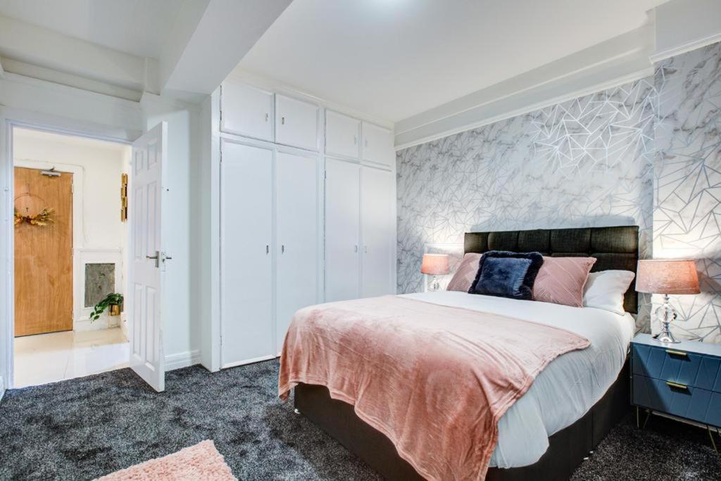 Hyde Park Apartment 2 Bedroom Londra Esterno foto